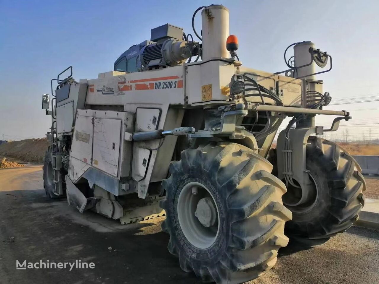 Wirtgen WR2500S recycler