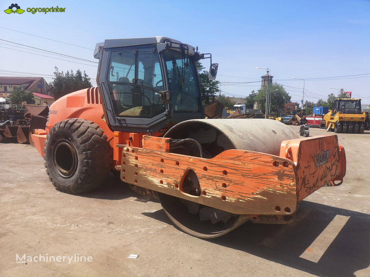 Hamm 3520 single drum compactor