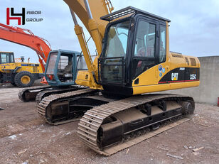 CAT 325C tracked excavator