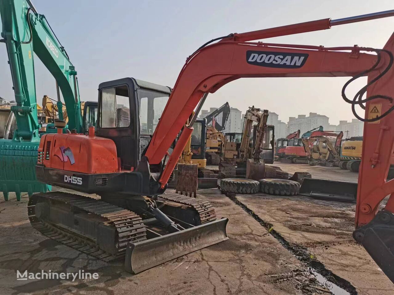 Doosan DH55 tracked excavator