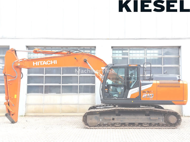 Hitachi ZX210LC-7 tracked excavator