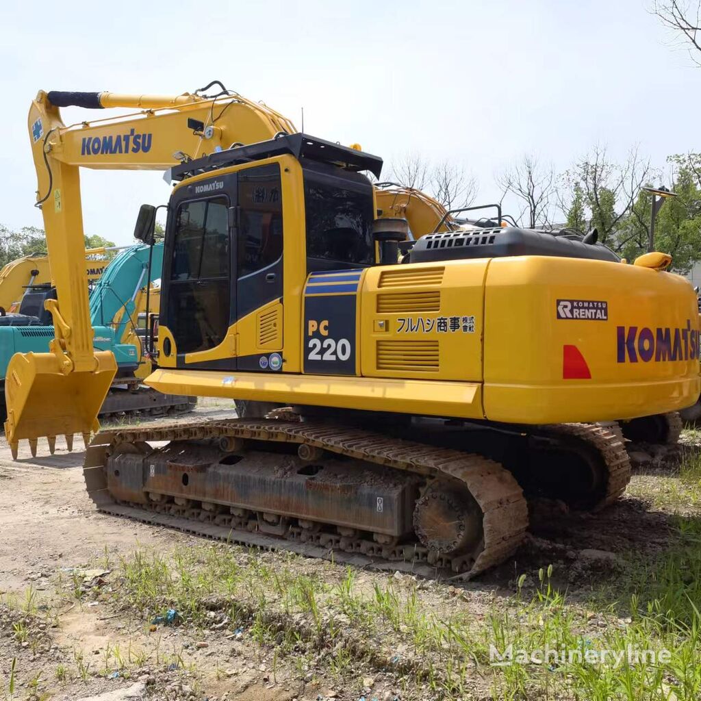 Komatsu PC220-8N1 tracked excavator