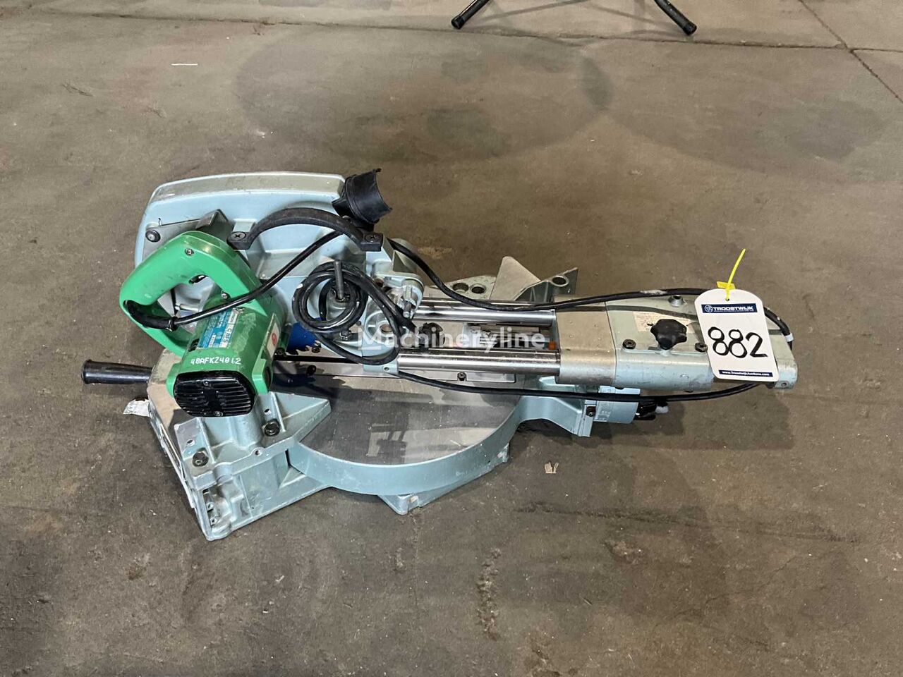 Hitachi C 8FS miter saw